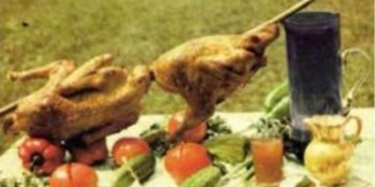 Abhazya usulü haşlanmış tavuk hindi tarifi