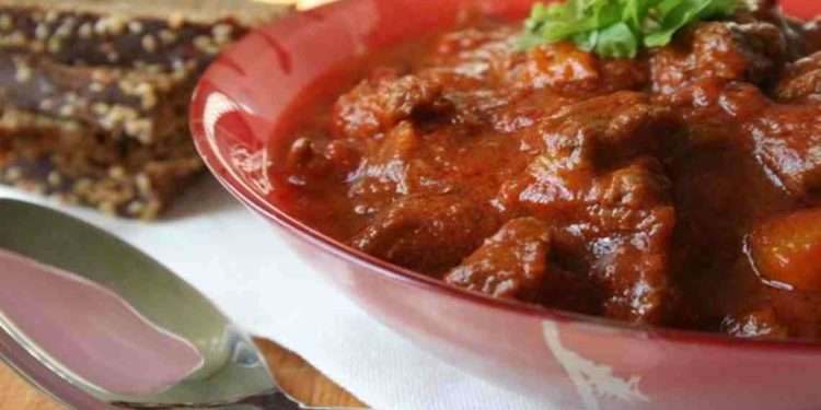 Abhazya usulü dana kavurma