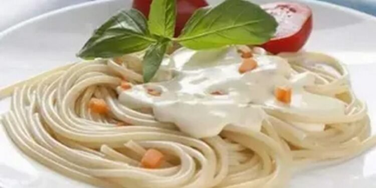 Спагетти под белым соусом