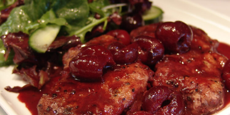 Заяц под черешневым соусом