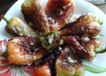 Kavrulmuş biber-аparpıl haa dznı