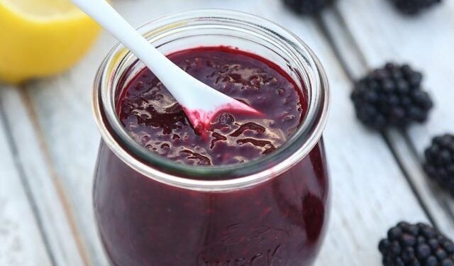 Амаахыр сыӡбал-соус из ежевики