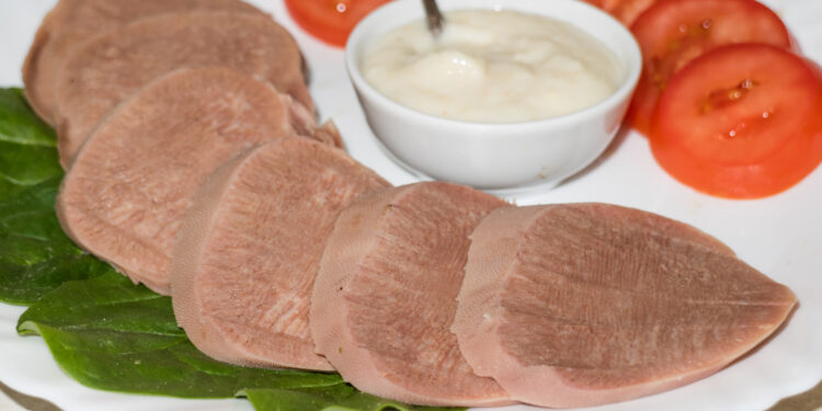 Абз жәны-язык отварной по-абхазски