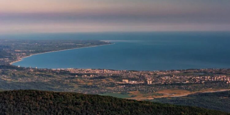 Haritadaki Sohum Körfezi Koordinatları: 42.950563, 41.042786.