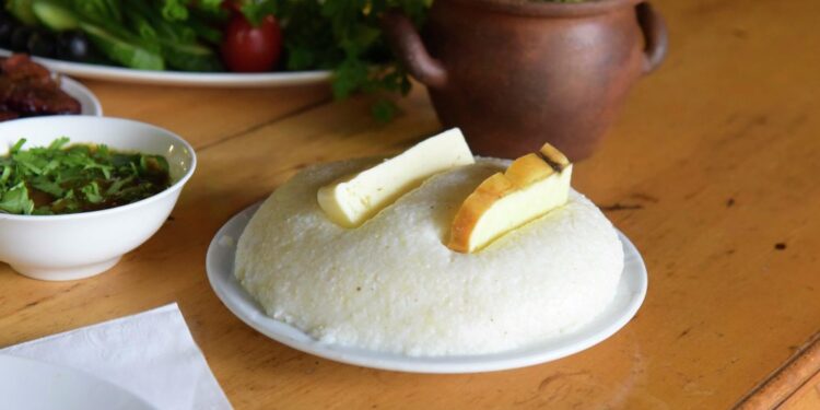 Абыста – мамалыга из кукурузной муки