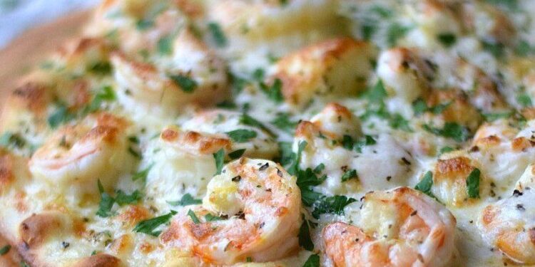 Пицца с креветками