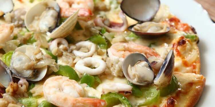 Пицца с устрицами.