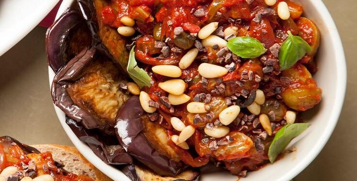 Капоната с кедровыми орешками и каперсами