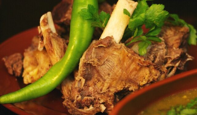 Акәац жәны-отварное мясо