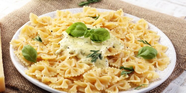 Фарфале с пармезаном и орегано