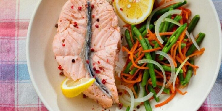 Аҧсыӡ ахкеилаҧсеи аҟәыди-рыбное ассорти с фасолью