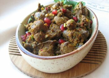 Акәты аҵәынҵәалаӷьқәа- куриные жедудочки по-абхазски