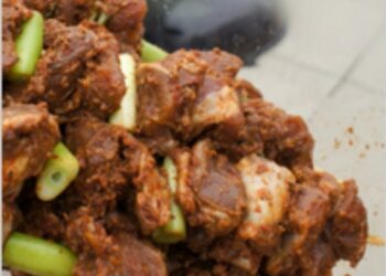 Аҵәкәац (шашлык) ауаса ахыхшьых иалхны -Шашлык из бараньих субпродуктов