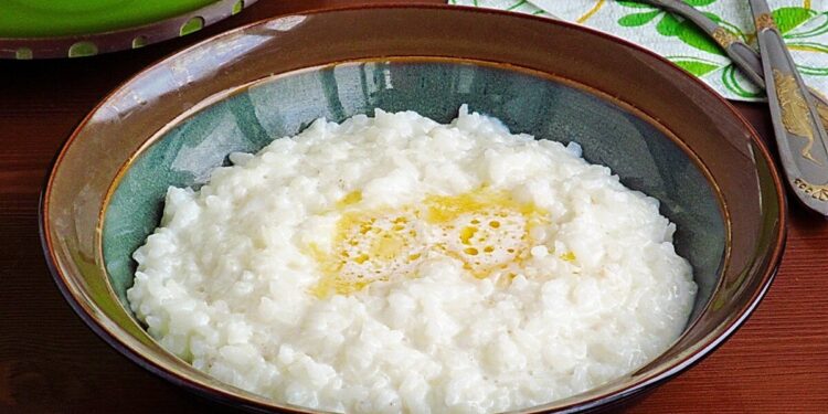 Асаҭлашь- рисовая каша на молоке