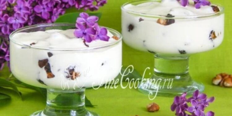 АБҲӘЕ́ИҚӘАҴӘАРҨЕИ АХКИ  (СМЕТАНА)-Чернослив со сметаной” –