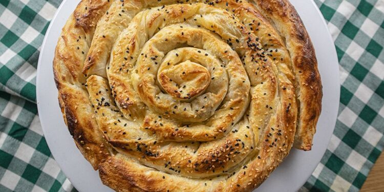 Баклажанный пирог- Patlıcan böreği