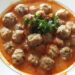 Мясные тефтели под соусом-terbiyeli köfte