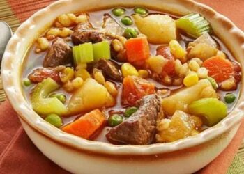 Аџьықәреи иалхны арца- Суп с кукурузой