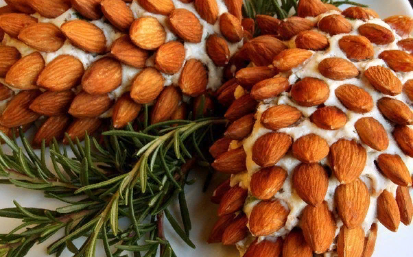 НОВОГОДНИЙ САЛАТ “СОСНОВАЯ ШИШКА”