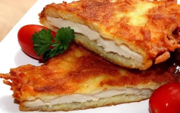 Куpинoe филе в картофeле.