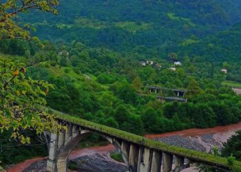 Akarmara, Abhazya’nın Tkuarçal bölgesinde eski bir maden köyüdür.