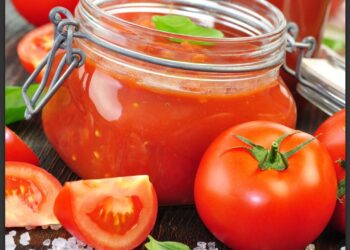 Kırmızı domates sosu- Apomidor sızbal