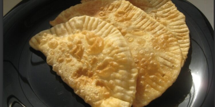 Abhaz usulü çiğ börek