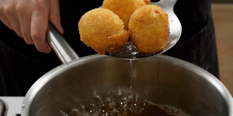 Сырные крокеты