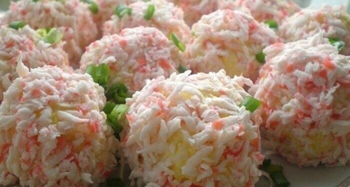 РАФАЭЛКИ “ЗАКУСОЧНЫЕ” С КРАБОВЫМИ ПАЛОЧКАМИ