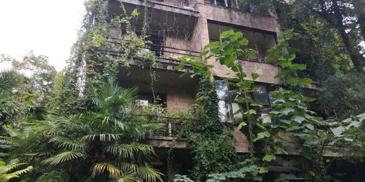 Sohum’da bulunan Fizik ve Teknoloji Enstitüsü ‘nun hikayesi .