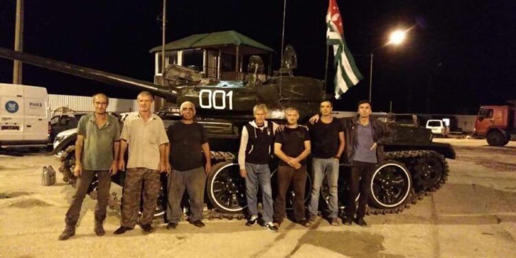 Gürcü faşist ordudan alınan ilk tank
