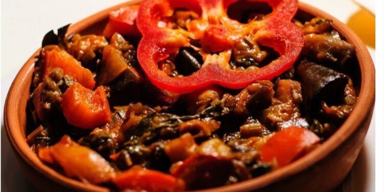 Abhaz usulü et kızartması.