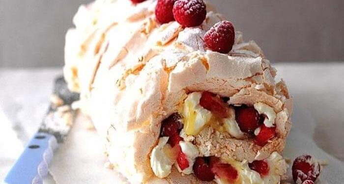 Бесподобный меренговый рулет