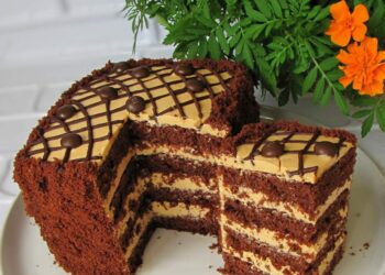 ШОКОЛАДНЫЙ МЕДОВЫЙ ТОРТ.