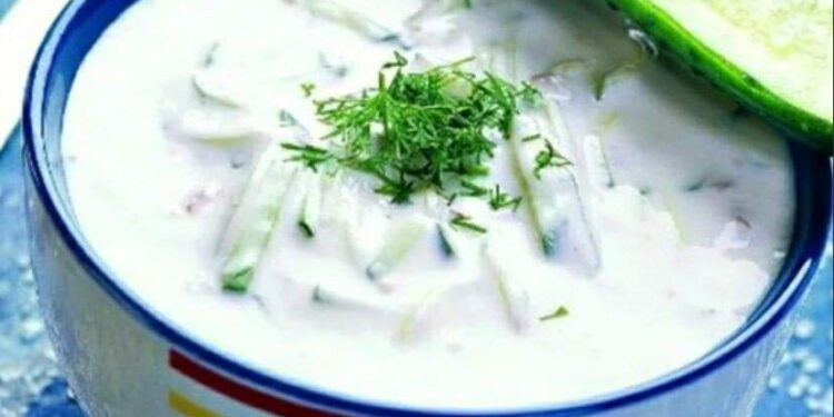 Кефирный cуп со свежим огурчиком и зеленью 🔹