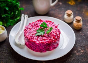 Салат из свеклы и сыра