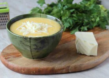 Кукурузная каша с сыром